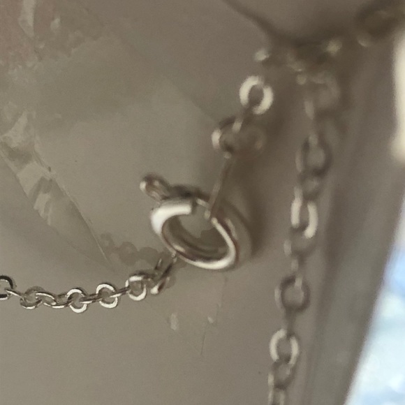 New Crystal Sophistication Necklace w/Knot Pendant - Picture 3 of 3